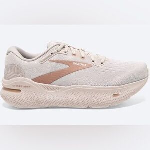 Brooks Women's Beige and Peach Athletic Shoes